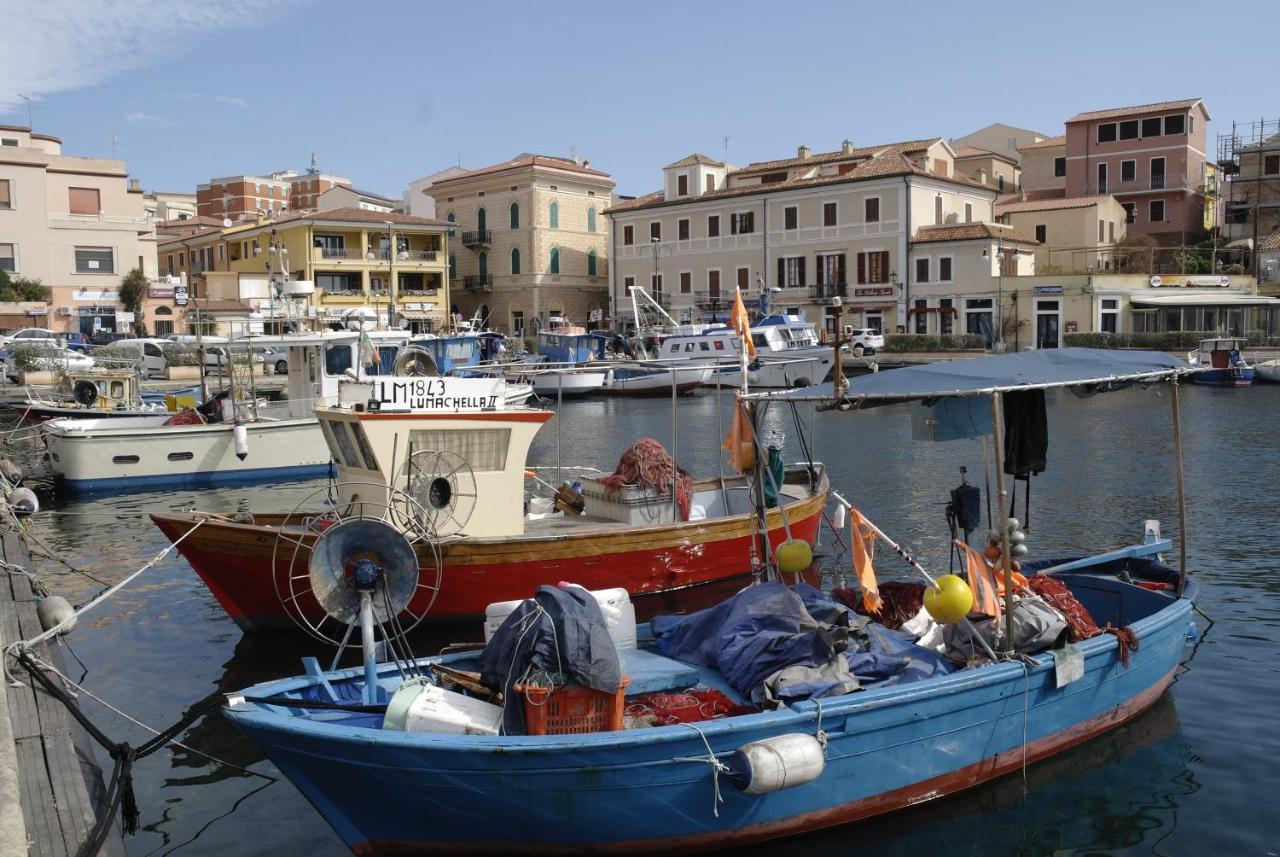 Willa A Punta Tegge Il Mare La Spiaggia Il Tramonto La Maddalena  Zewnętrze zdjęcie